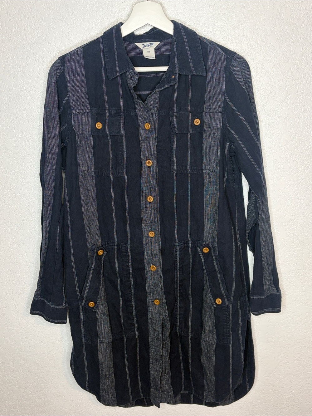 Duluth Trading Navy Long Line Button Down Tunic Shirt Multi Pocket Size XS